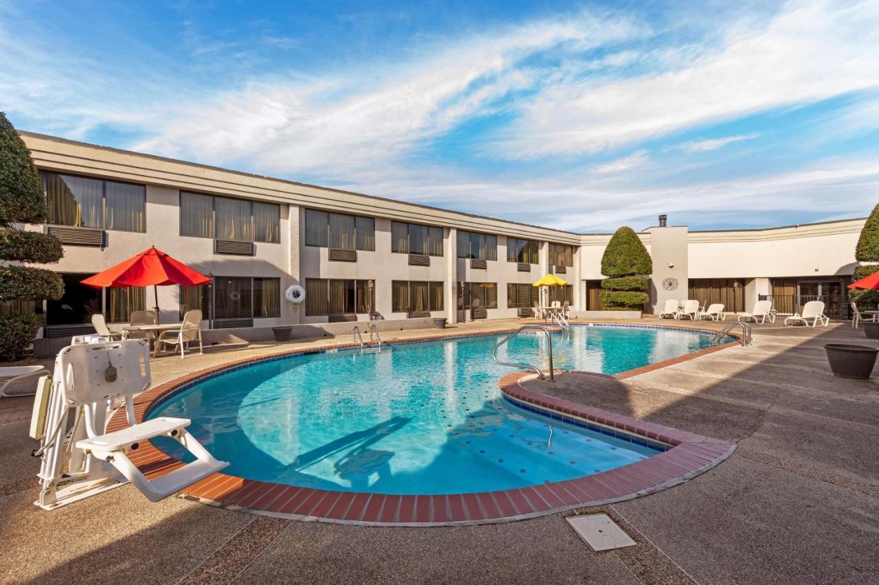 Best Western Plus Madison-Huntsville Hotel Экстерьер фото